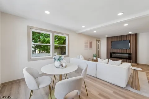 $1,195,000 | 15 Elberta Road, Maplewood, NJ 07040