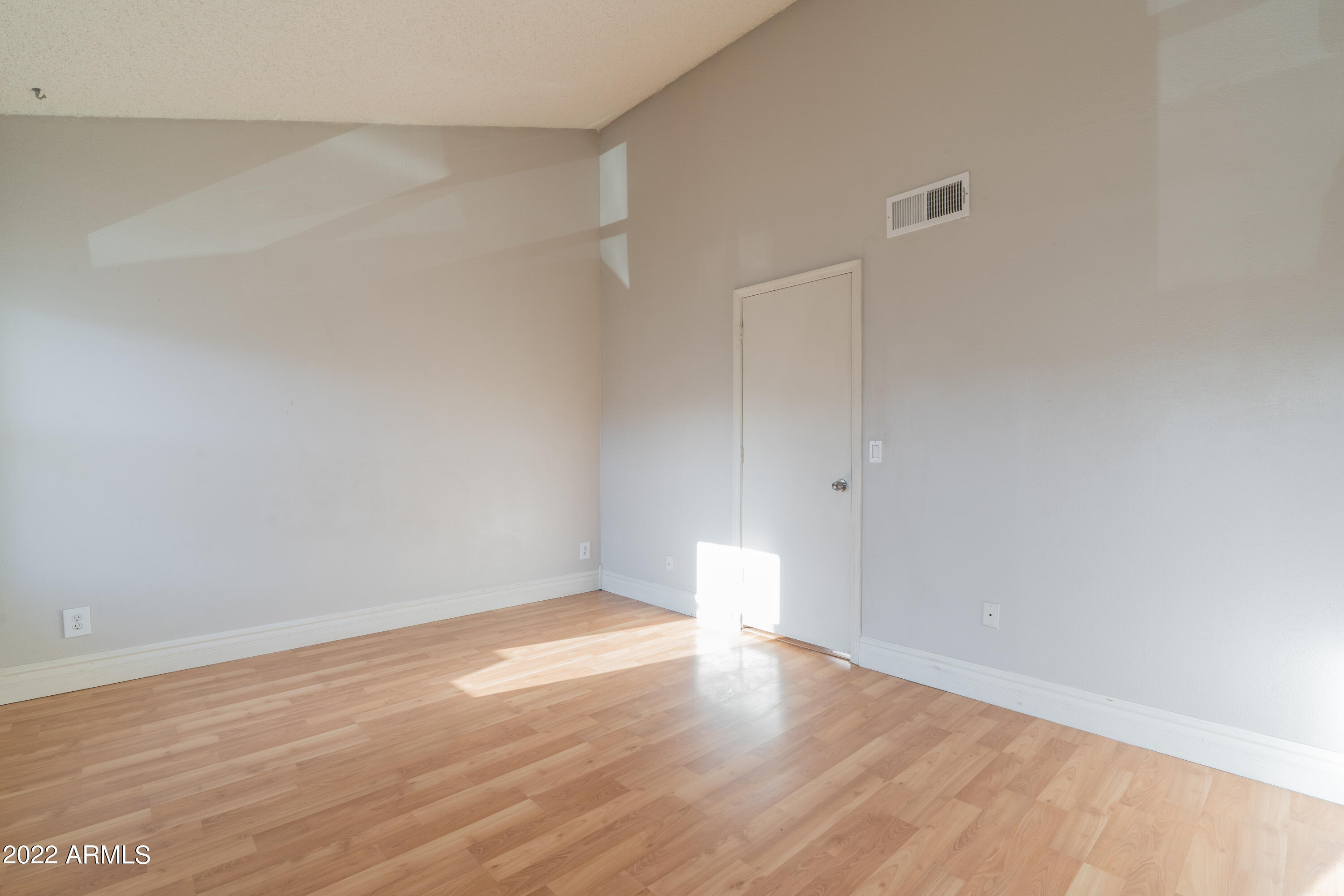 2834 South Ext Road, Unit 2024 Mesa, AZ 85210 - Photo 9 of 23 DSC02383
