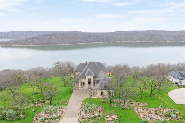 $1,224,900 | 235 Grand Harbor Boulevard, Chico, TX 76431