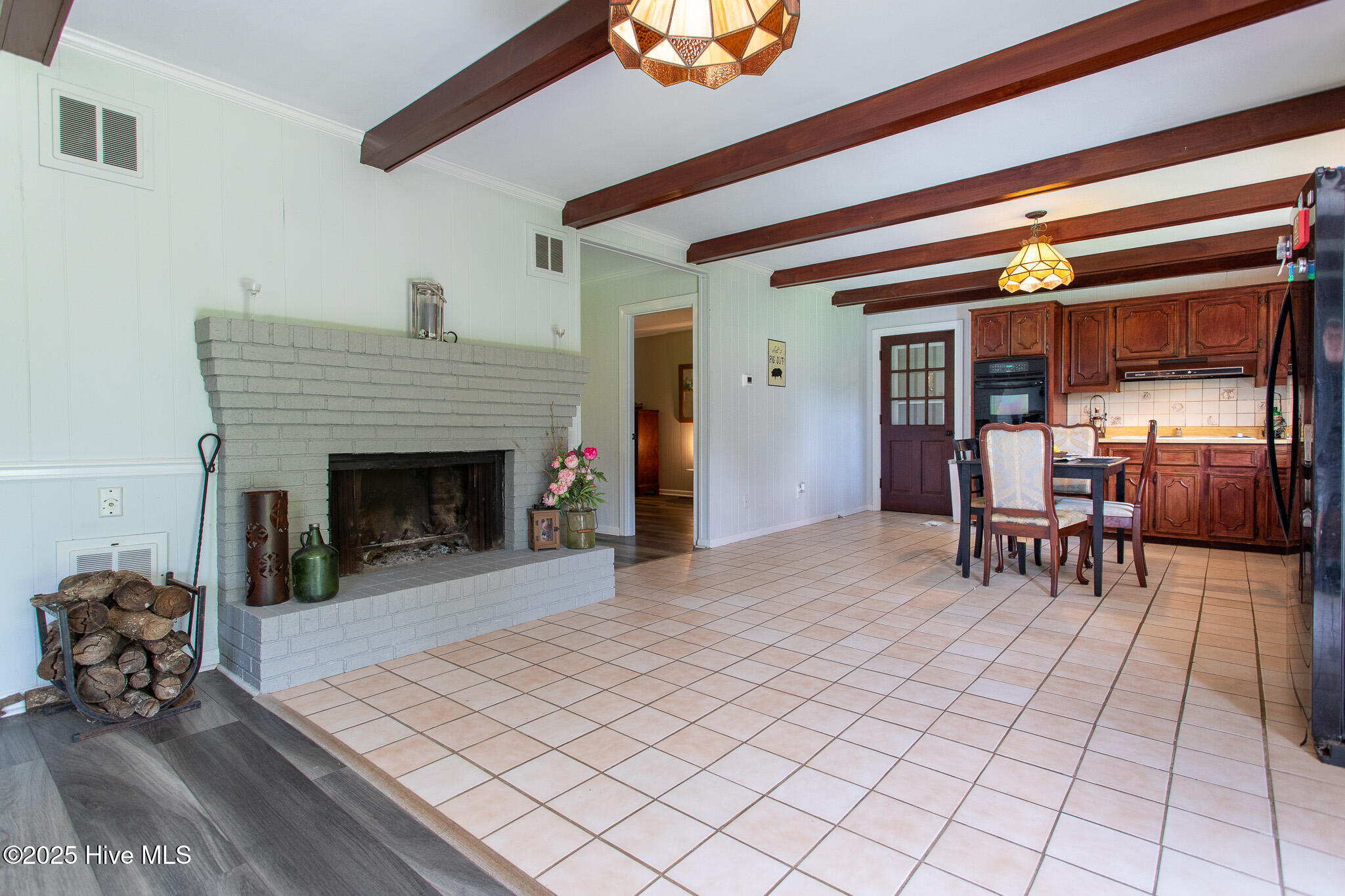 232 Shipyard Road Hertford, NC 27944 - Photo 11 of 39 fireplace