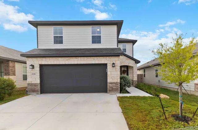 $350,000 | 13230 Forscher Crest, San Antonio, TX 78253