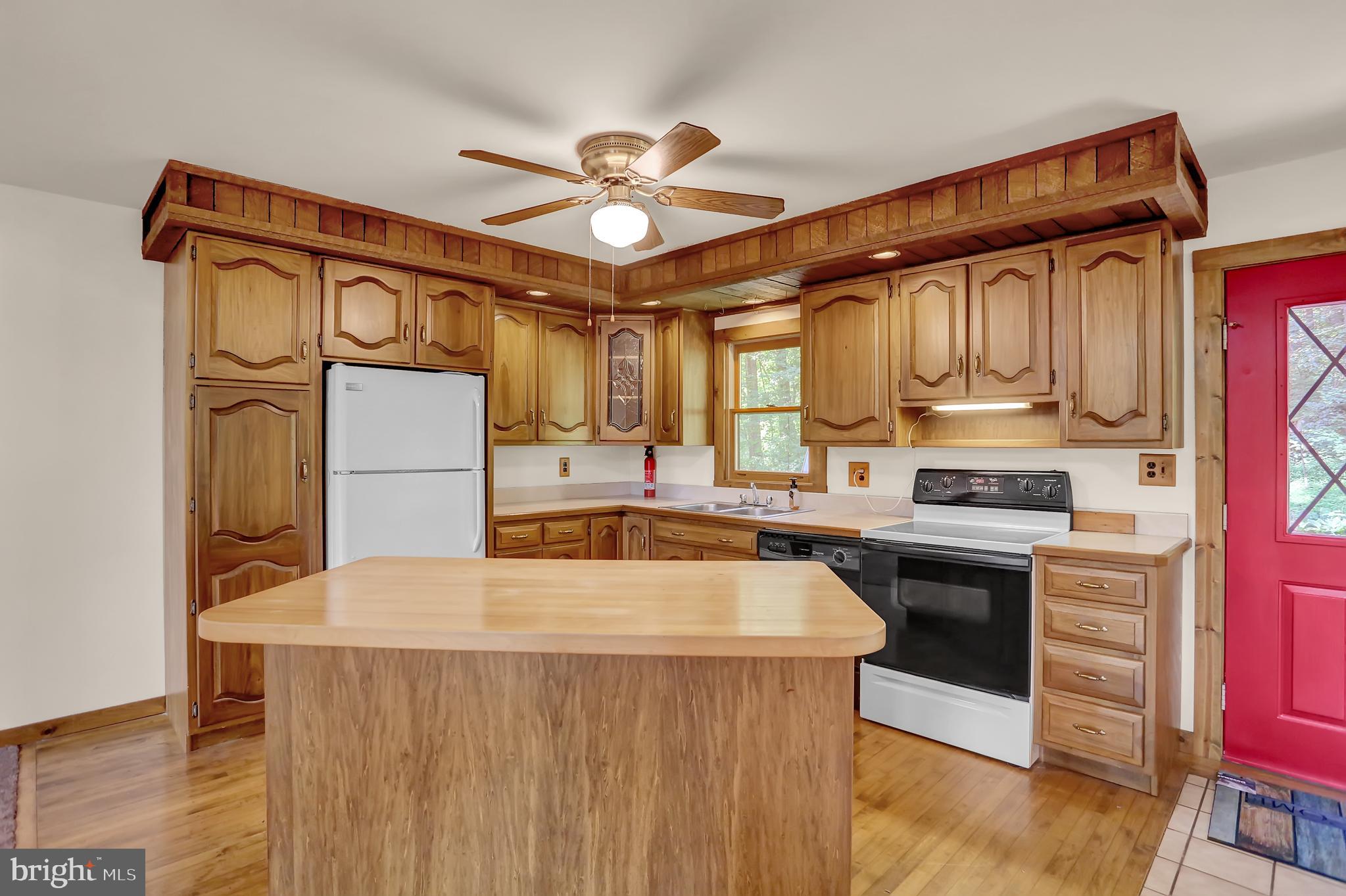 236 Balthaser Road Reading, PA 19608 - Photo 11 of 55