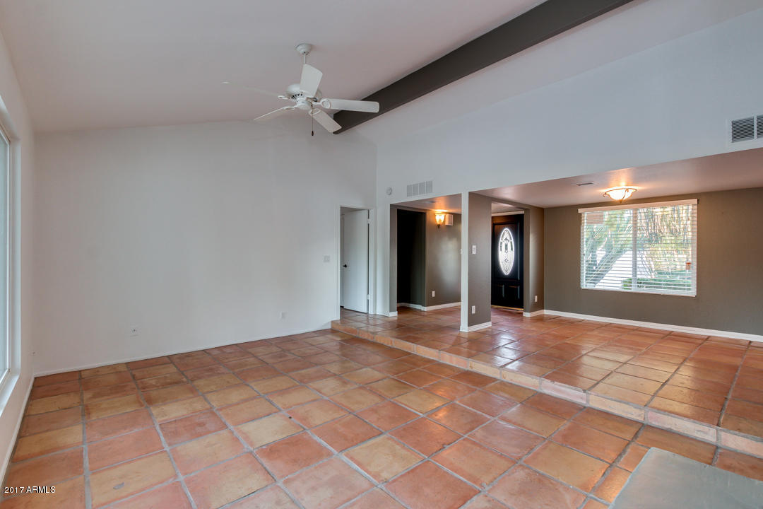44 West Thunderbird Road Phoenix, AZ 85023 - Photo 11 of 56 11-Thunderbird