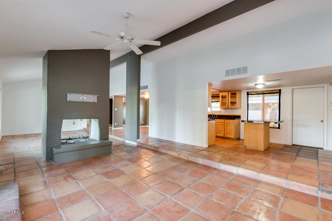 44 West Thunderbird Road Phoenix, AZ 85023 - Photo 16 of 56 16-Thunderbird