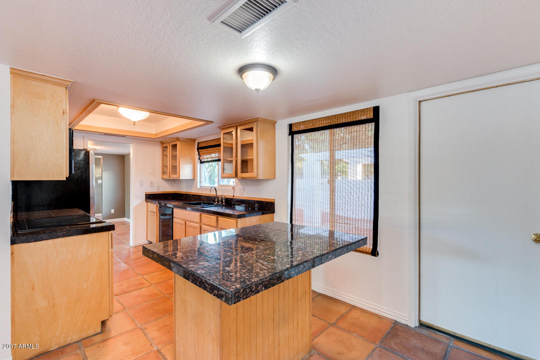 44 West Thunderbird Road Phoenix, AZ 85023 - Photo 17 of 56 17-Thunderbird