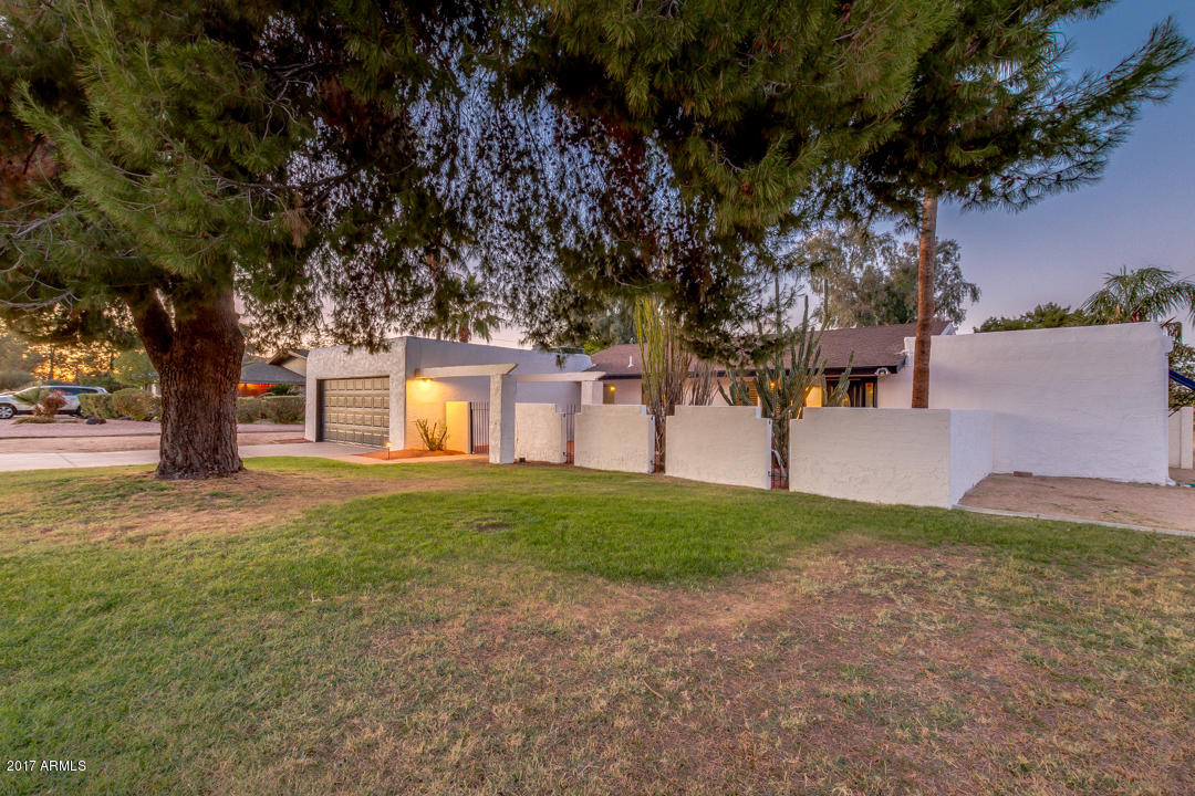 44 West Thunderbird Road Phoenix, AZ 85023 - Photo 3 of 56 03-Thunderbird