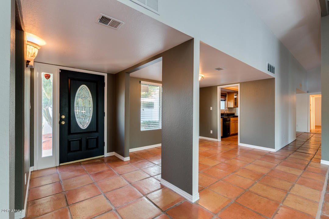 44 West Thunderbird Road Phoenix, AZ 85023 - Photo 7 of 56 07-Thunderbird