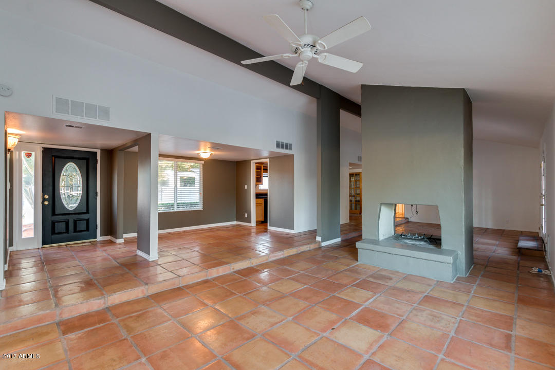 44 West Thunderbird Road Phoenix, AZ 85023 - Photo 8 of 56 08-Thunderbird