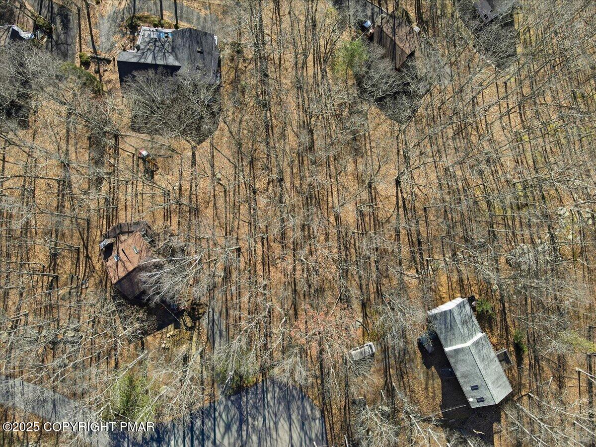 7 Exeter Way Bushkill, PA 18324 - Photo 6 of 13 a bathroom with a shower