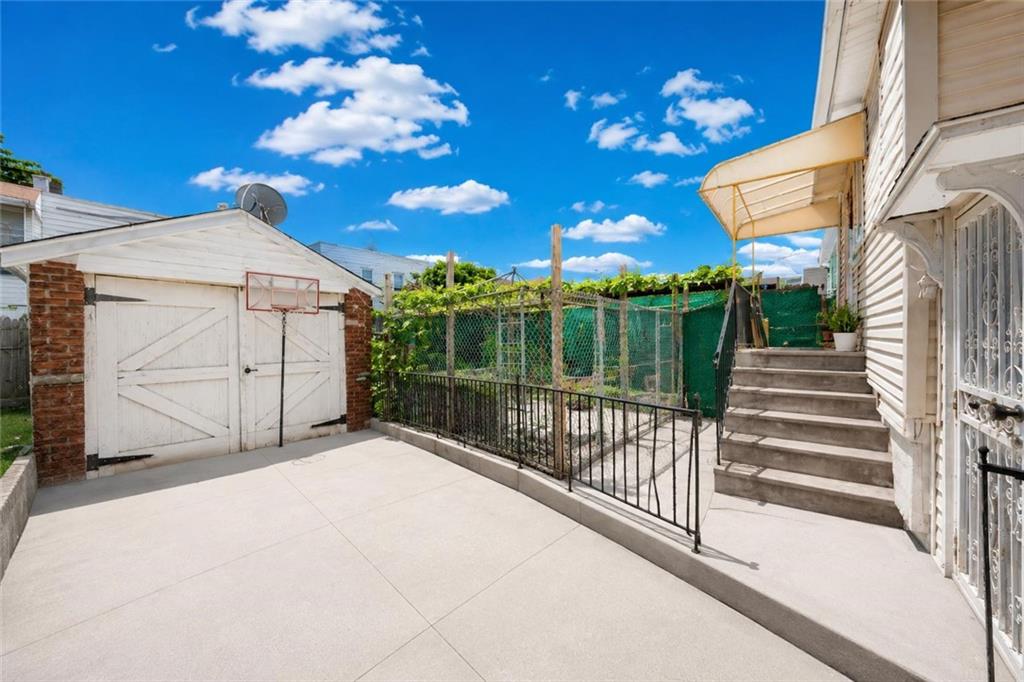 1344 Bay Ridge Parkway Brooklyn, NY 11228 - Photo 3 of 27