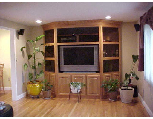 100 Newbridge Road Lowell, MA 01854 - Photo 5 of 14 Gallery Image 5