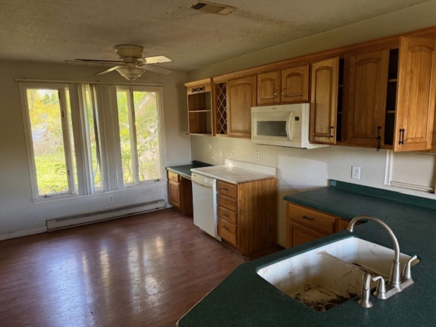 11035 Avery Road West Frankfort, IL 62896 - Photo 2 of 11