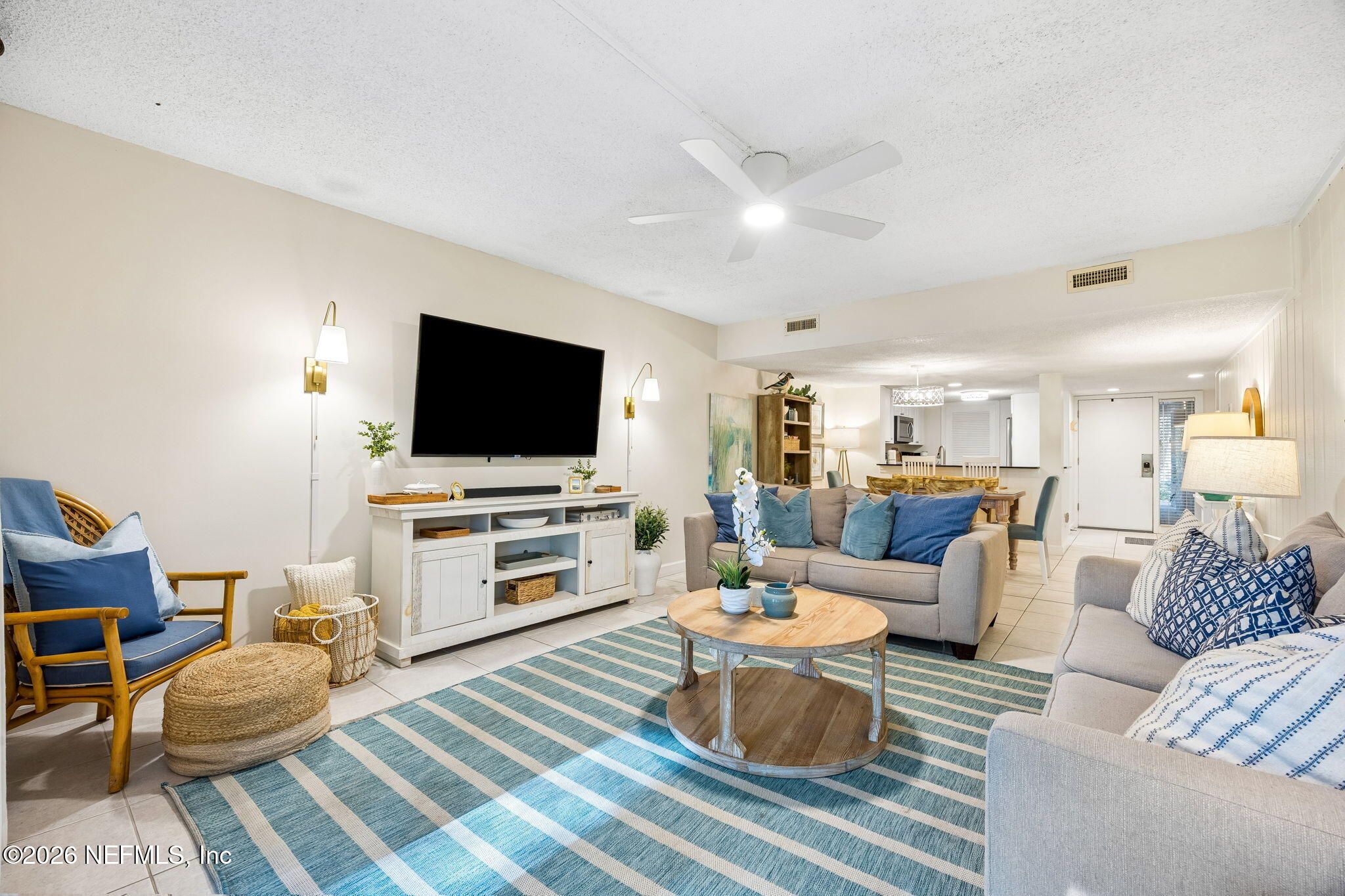 2014 Beachwood Road Fernandina Beach, FL 32034 - Photo 11 of 32 Family Room 3