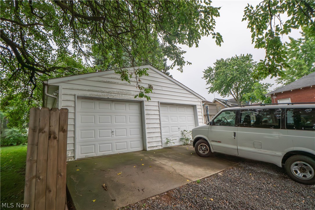 815 Broad Avenue Northwest Canton, OH 44708 - Photo 33 of 37
