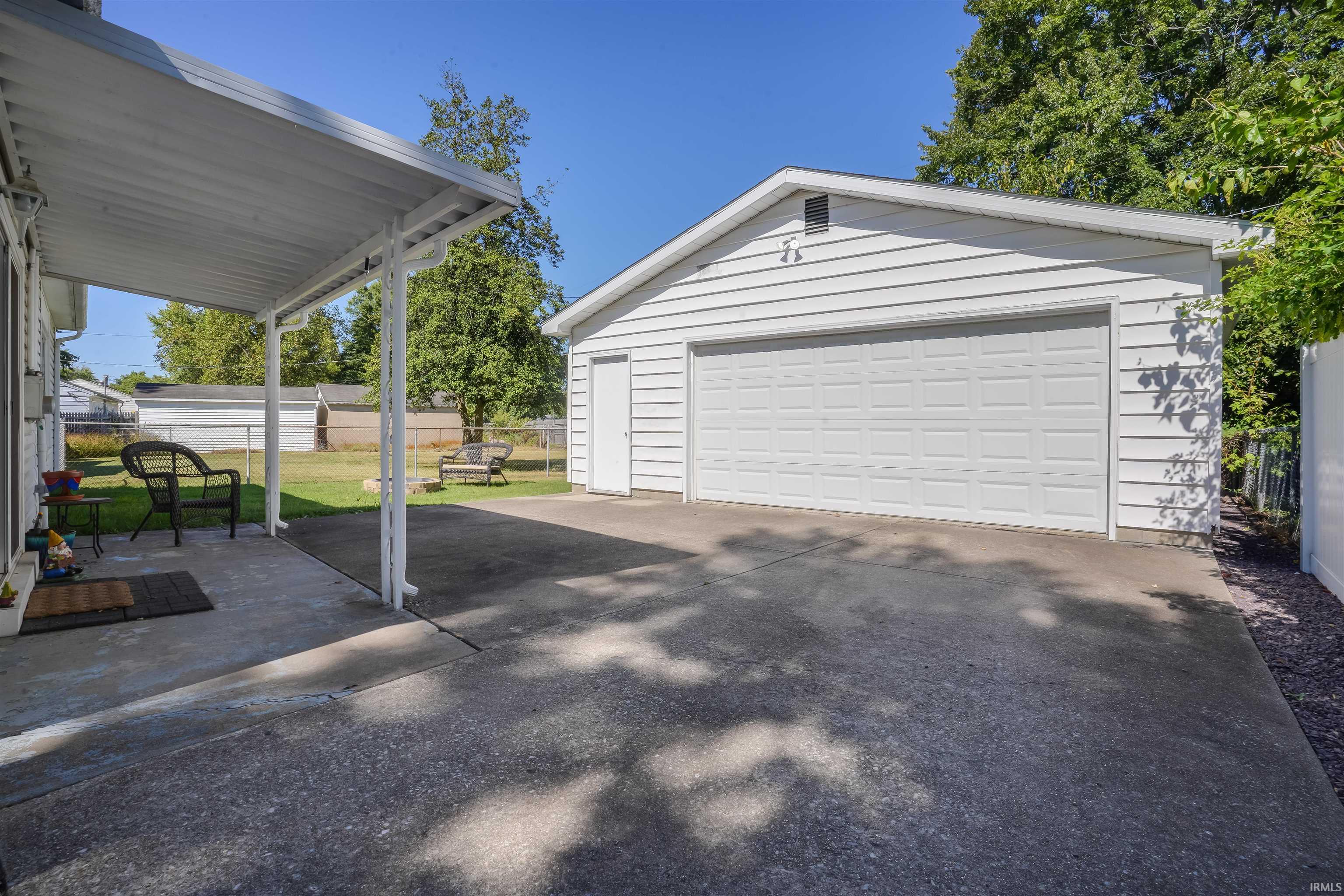 3211 Stratford Road Evansville, IN 47710 - Photo 2 of 12 Gallery Image 2