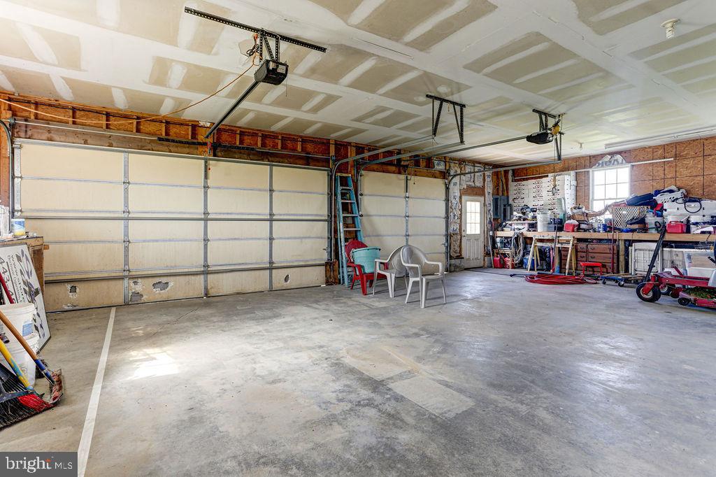 11077 Garland Road Denton, MD 21629 - Photo 30 of 52 3 Car Garage