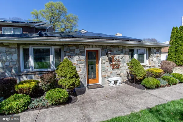 $799,900 | 26 Dolton Road, Feasterville-Trevose, PA 19053