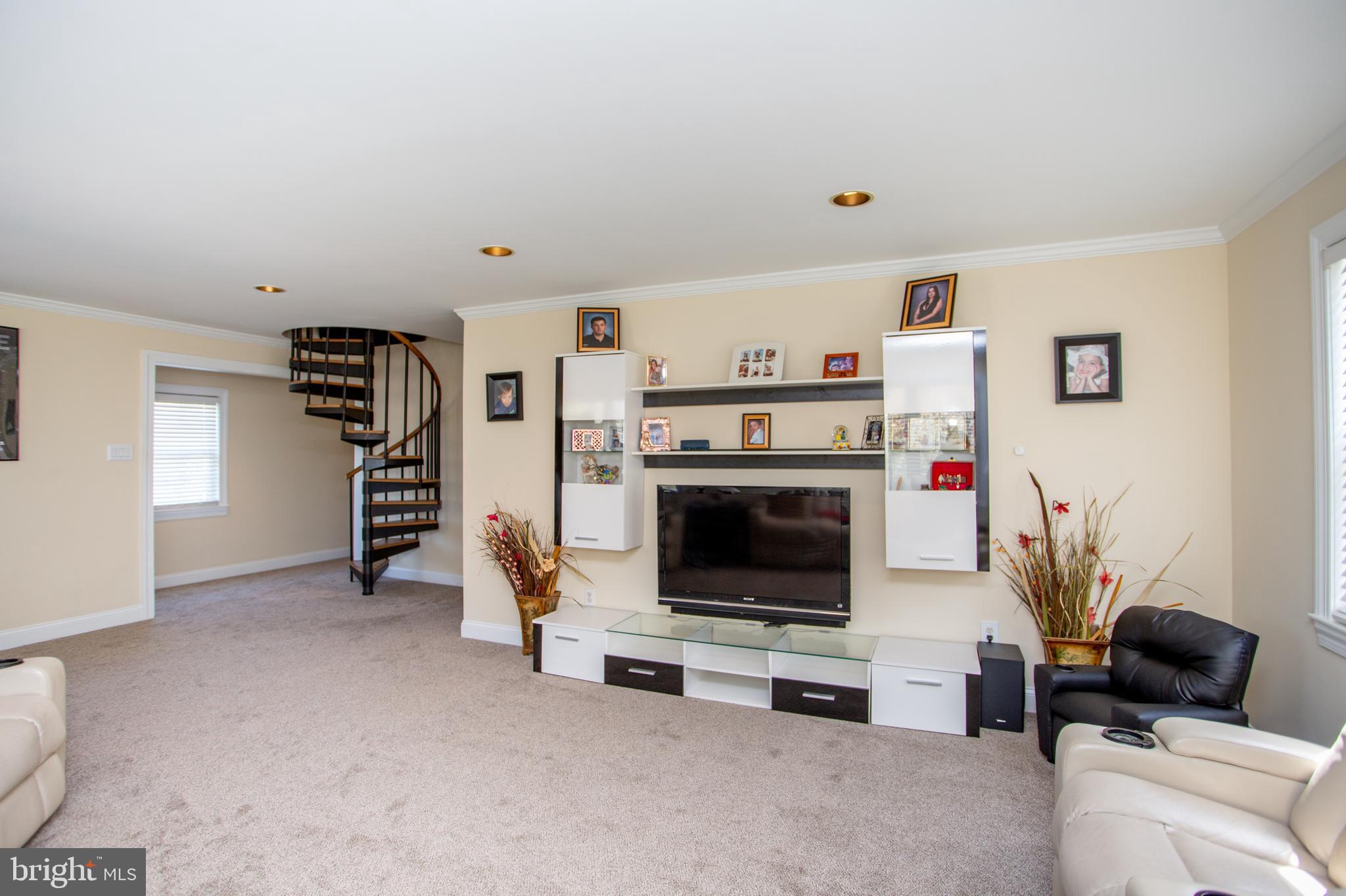 26 Dolton Road Feasterville-Trevose, PA 19053 - Photo 55 of 110