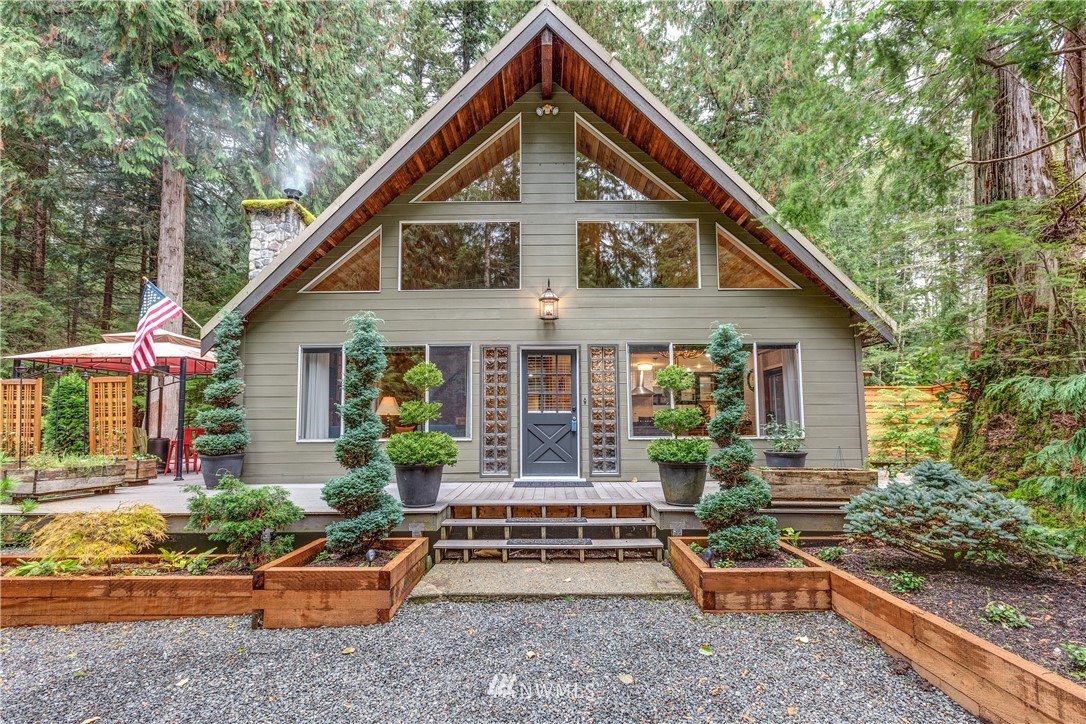 22006 Pinnacle Road Glacier, WA 98244 - Photo 1 of 25 Gallery Image 1