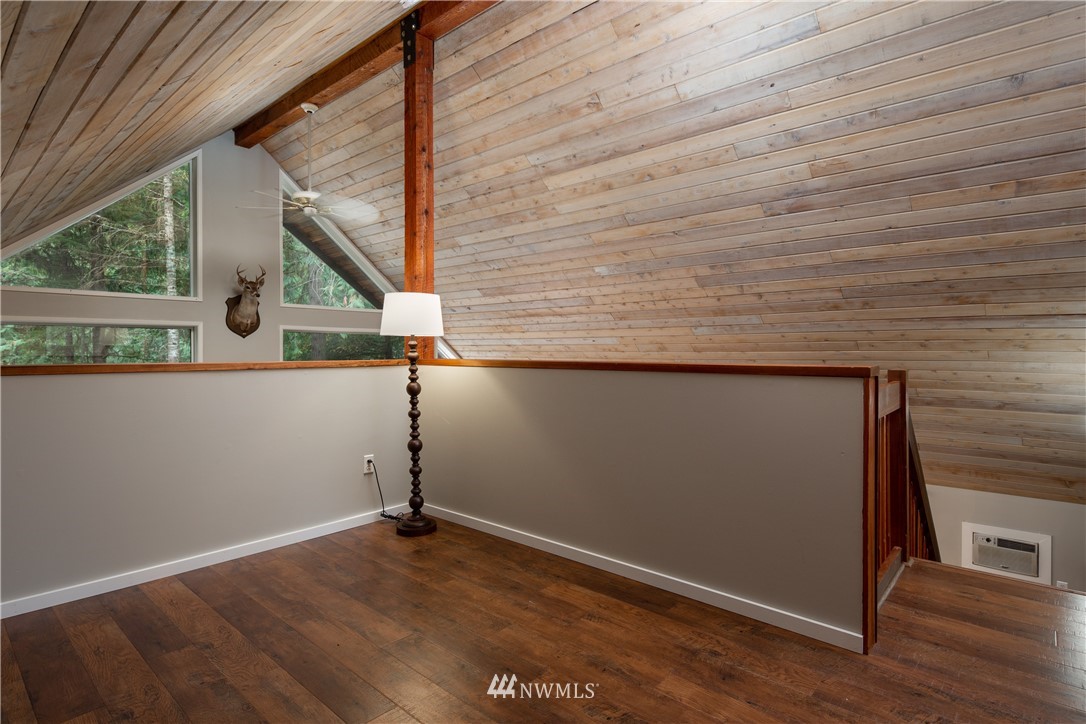 22006 Pinnacle Road Glacier, WA 98244 - Photo 13 of 25 Gallery Image 13