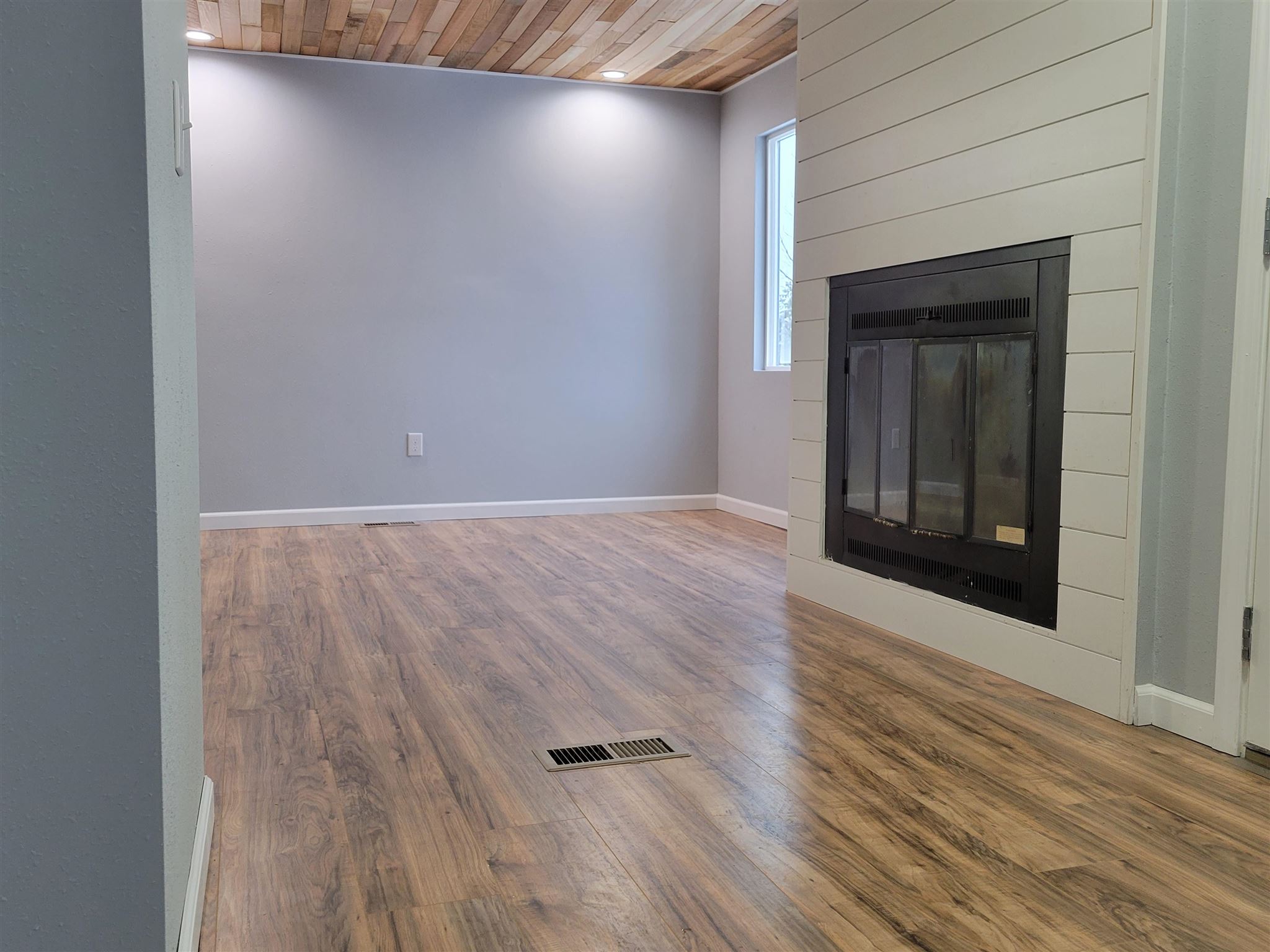 13701 West Medical Lake 4 Lakes Road Cheney, WA 99004 - Photo 6 of 27 Gallery Image 6