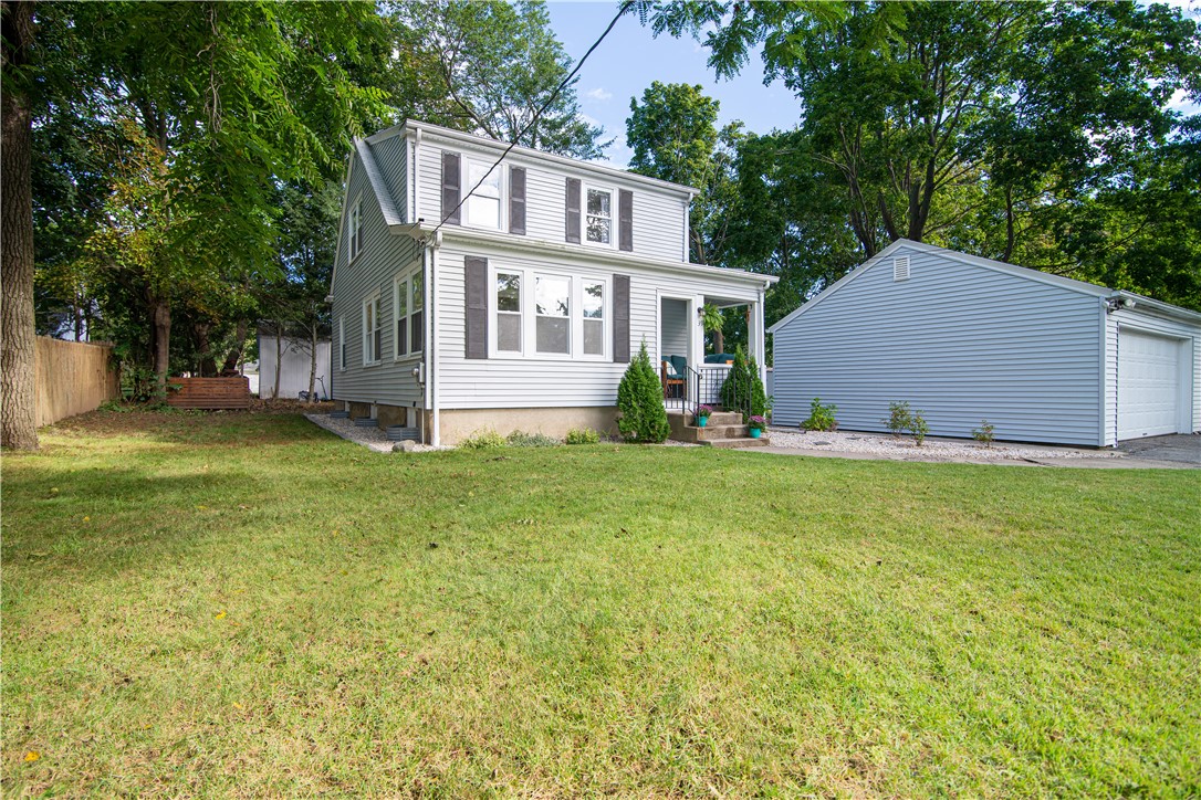 39 Pleasant View Road Warwick, RI 02888 - Photo 3 of 45 Gallery Image 3