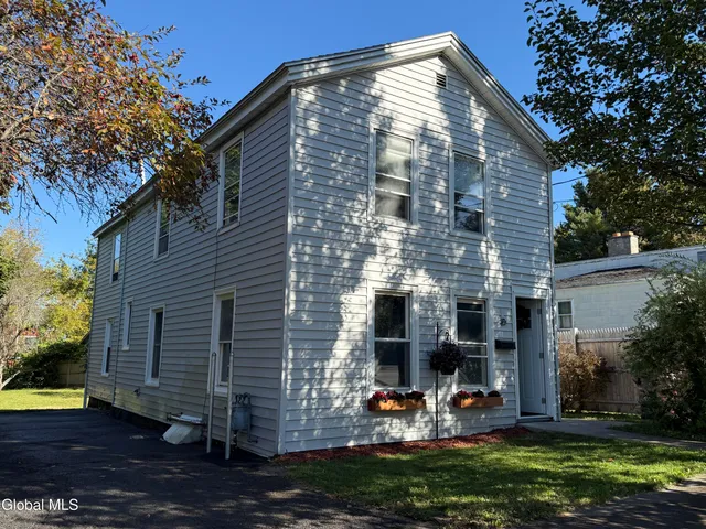 $149,900 | 44 West 8th Avenue, Gloversville, NY 12078