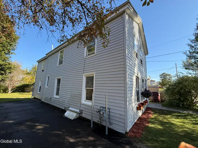 $149,900 | 44 West 8th Avenue, Gloversville, NY 12078