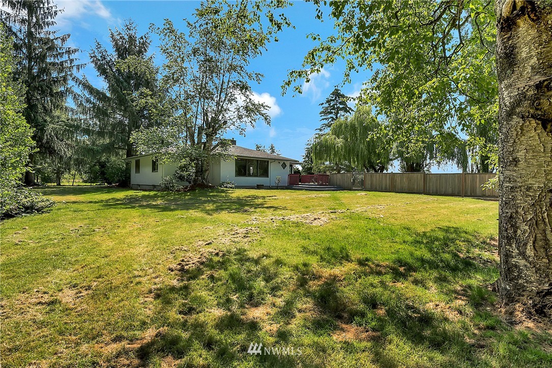 9288 Sunrise Road Blaine, WA 98230 - Photo 1 of 25