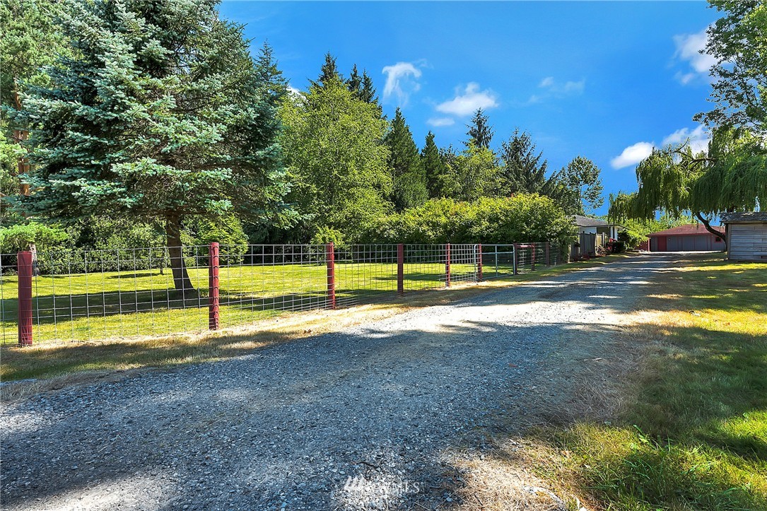 9288 Sunrise Road Blaine, WA 98230 - Photo 5 of 25