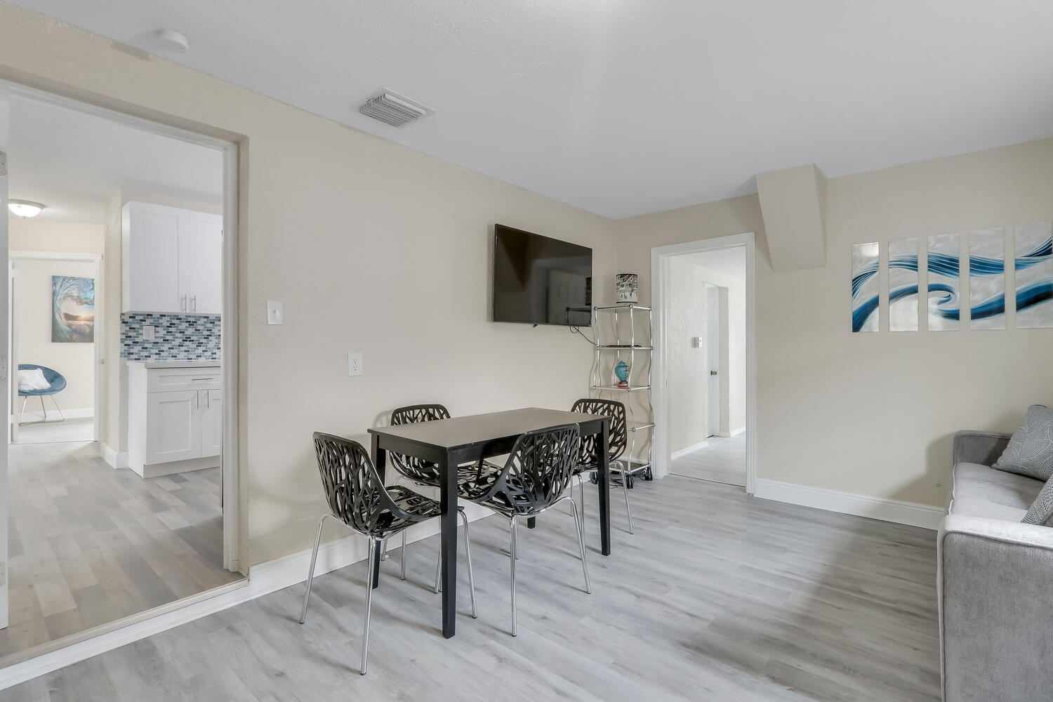 159 East 24th Street Riviera Beach, FL 33404 - Photo 12 of 27 Living 2nd Side