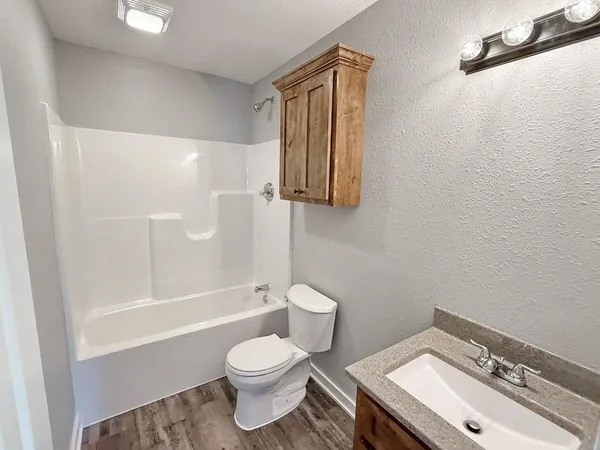 $125,900 | 106 East Lafayette Street, El Dorado Springs, MO 64744