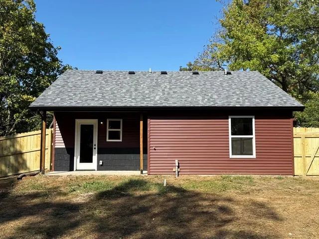 $125,900 | 106 East Lafayette Street, El Dorado Springs, MO 64744