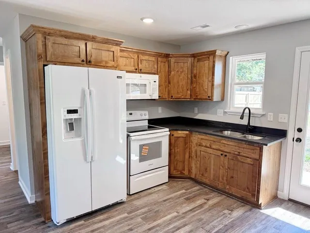 $125,900 | 106 East Lafayette Street, El Dorado Springs, MO 64744