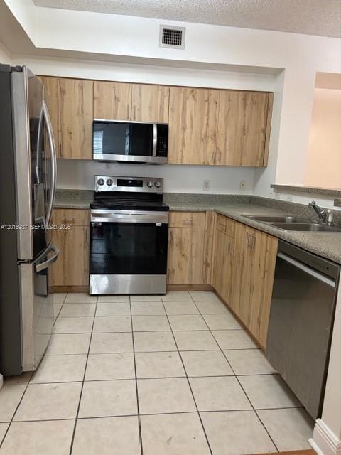 8000 North Nob Hill Road, Unit 206 Tamarac, FL 33321 - Photo 9 of 21