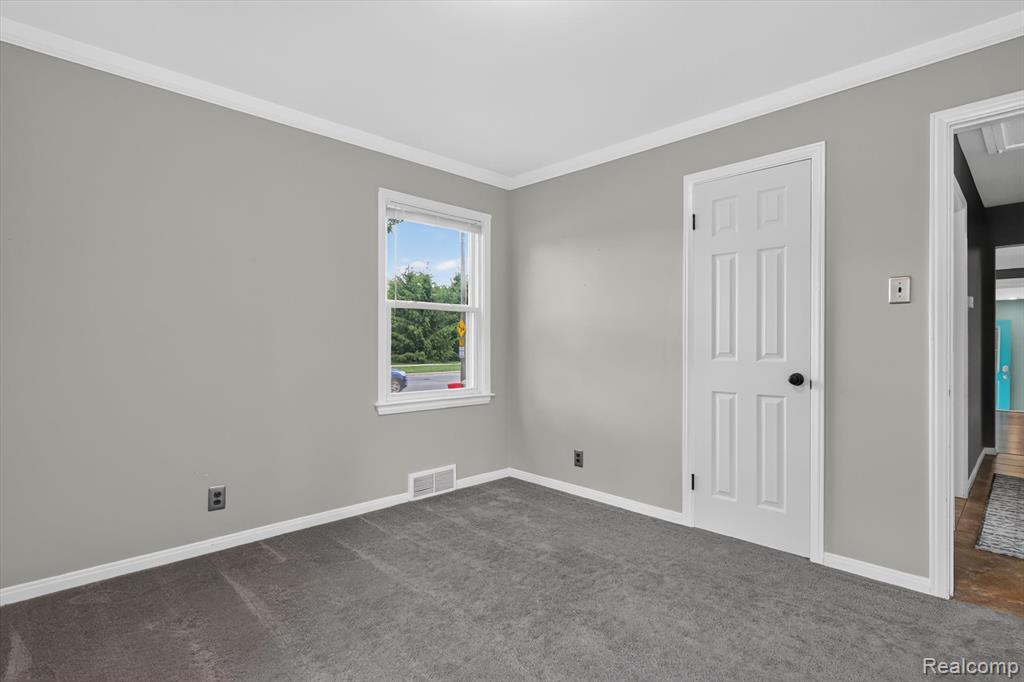 1215 Goddard Road Wyandotte, MI 48192 - Photo 36 of 49