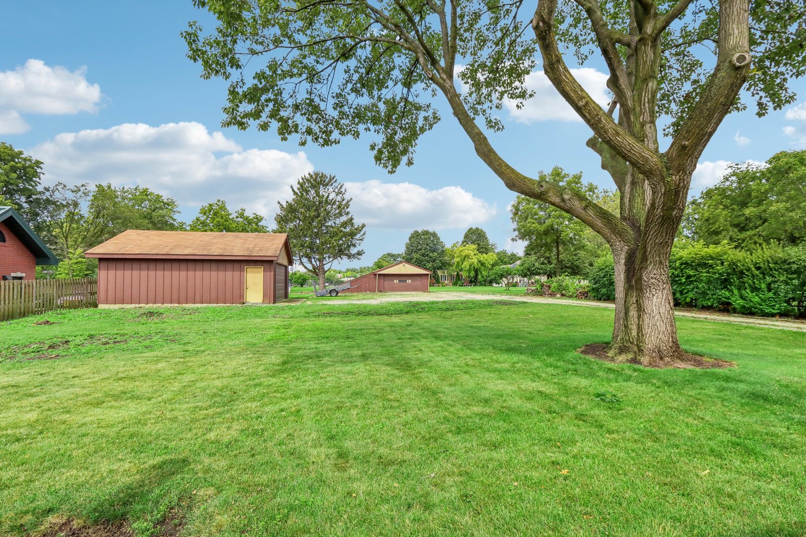 10 North Elmhurst Road Prospect Heights, IL 60070 - Photo 38 of 50 a view of yard with green space