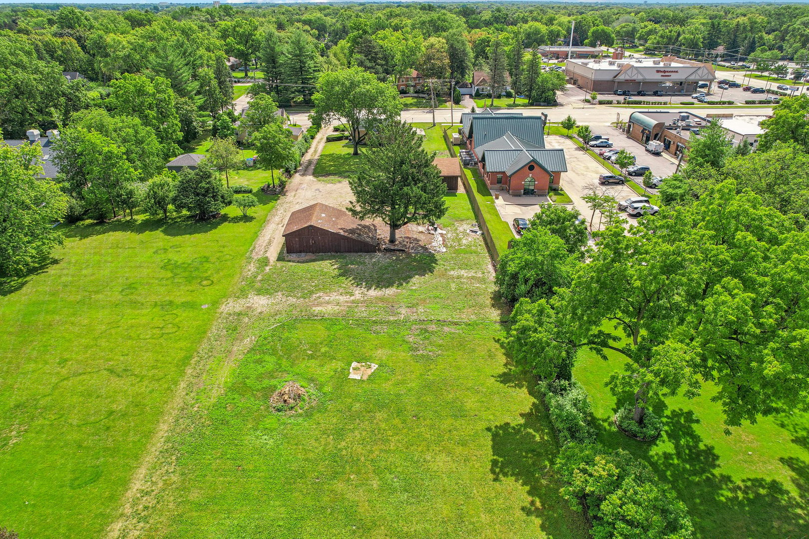 10 North Elmhurst Road Prospect Heights, IL 60070 - Photo 44 of 50 a view of yard