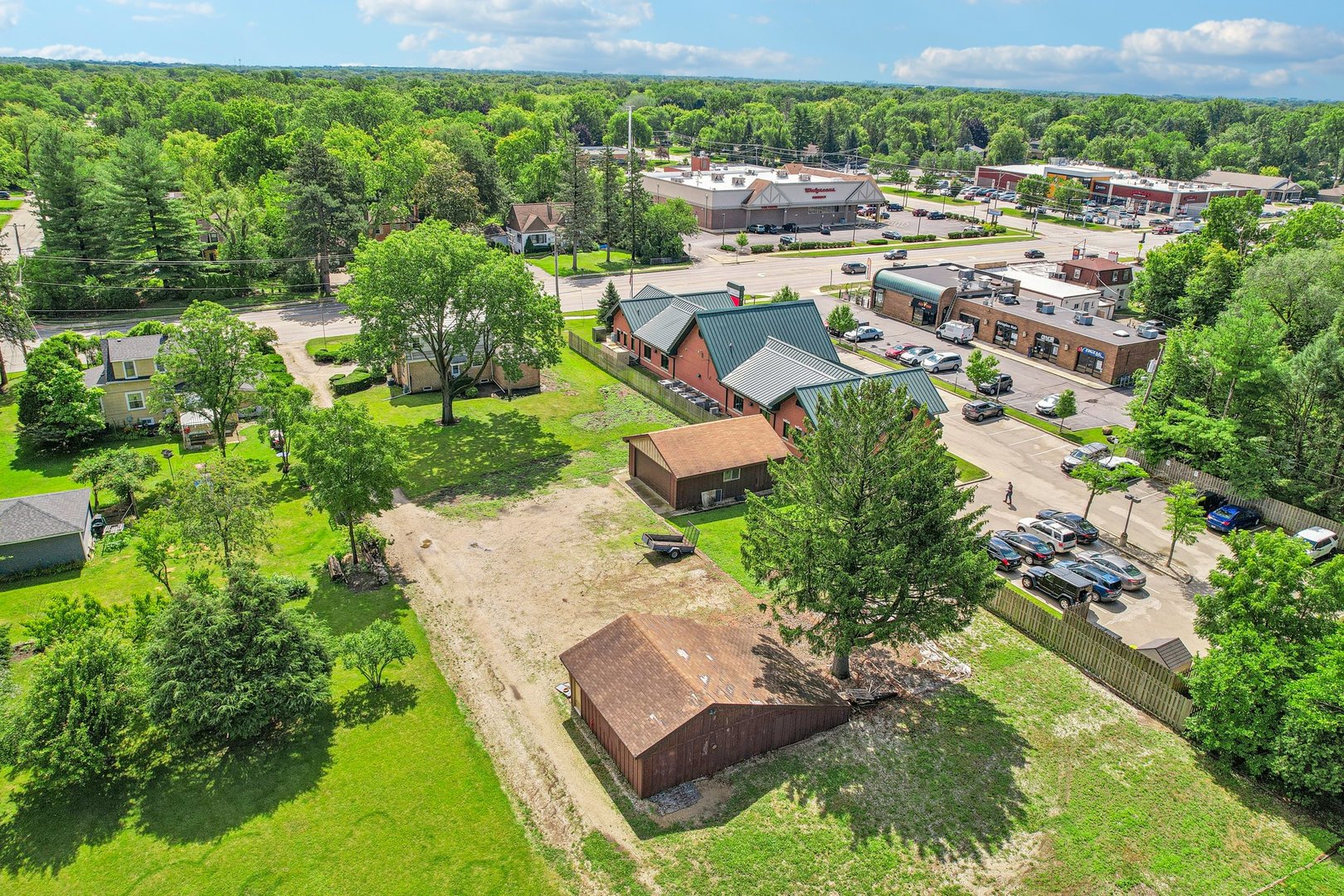 10 North Elmhurst Road Prospect Heights, IL 60070 - Photo 45 of 50 an aerial view of residential house with outdoor space and swimming pool