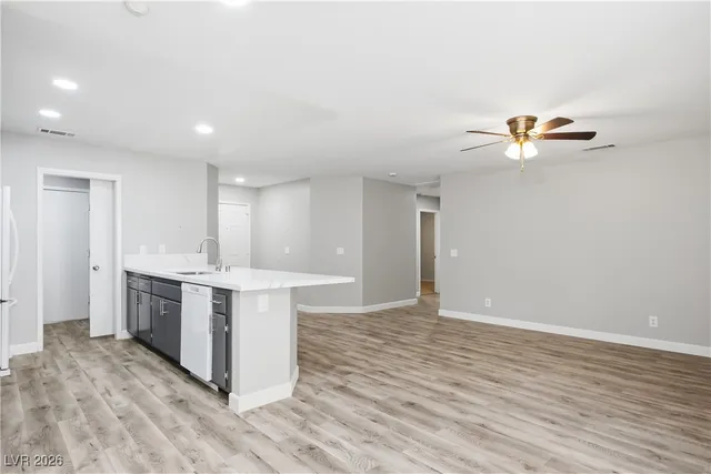 $1,900 | 427 Yarnell Drive, North Las Vegas, NV 89031