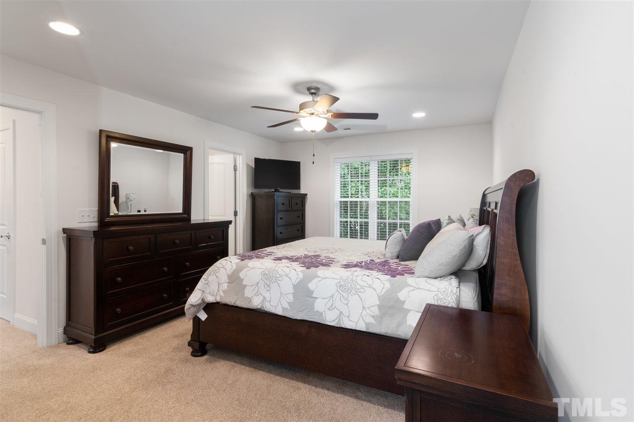 2424 Pumpkin Ridge Way Raleigh, NC 27604 - Photo 10 of 20 Gallery Image 10