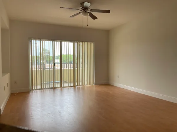 $2,000 | 1802 Belmont Place, Boynton Beach, FL 33436