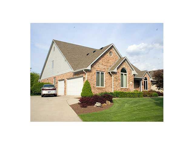 1997 Berry Road Greenwood, IN 46143 - Photo 2 of 16 Gallery Image 2