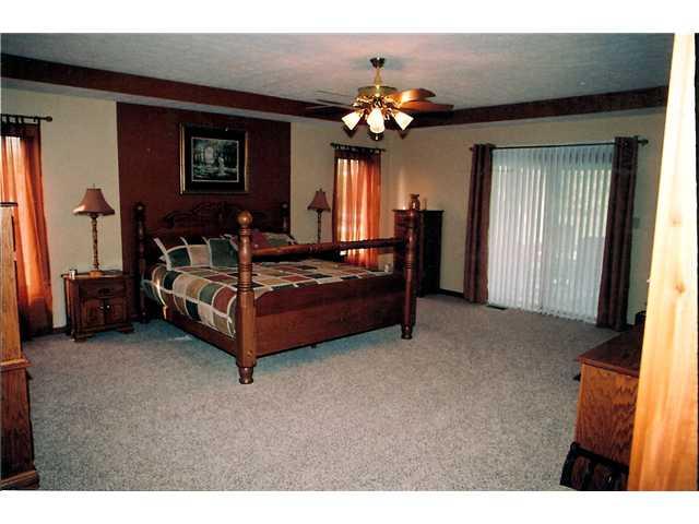 1997 Berry Road Greenwood, IN 46143 - Photo 11 of 16 Gallery Image 11