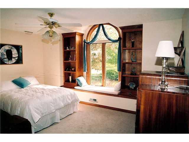 1997 Berry Road Greenwood, IN 46143 - Photo 13 of 16 Gallery Image 13