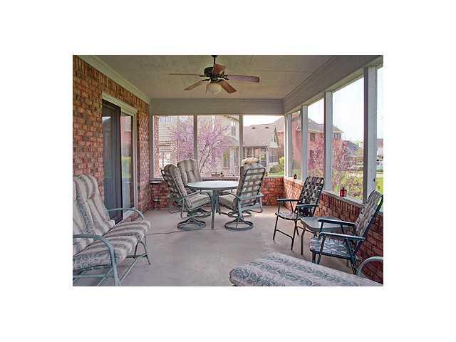 1997 Berry Road Greenwood, IN 46143 - Photo 5 of 16 Gallery Image 5