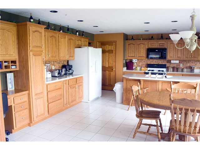 1997 Berry Road Greenwood, IN 46143 - Photo 7 of 16 Gallery Image 7
