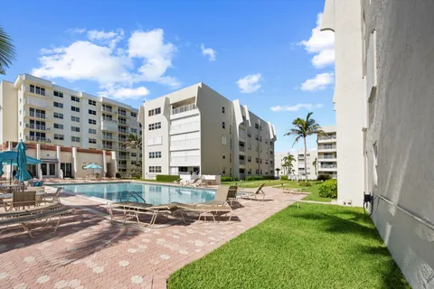 $525,000 | 3520 South Ocean Boulevard, Unit L306, South Palm Beach, FL 33480