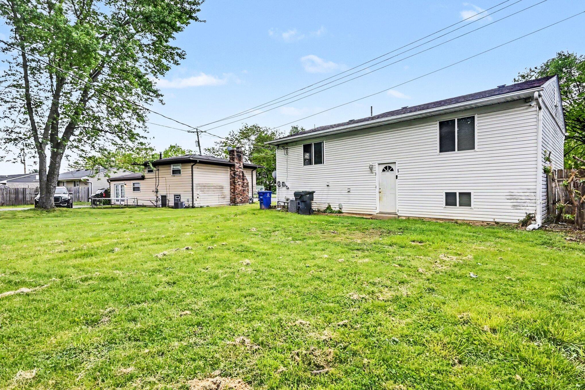 2746 Noe Bixby Road Columbus, OH 43232 - Photo 27 of 31 IMG_4356