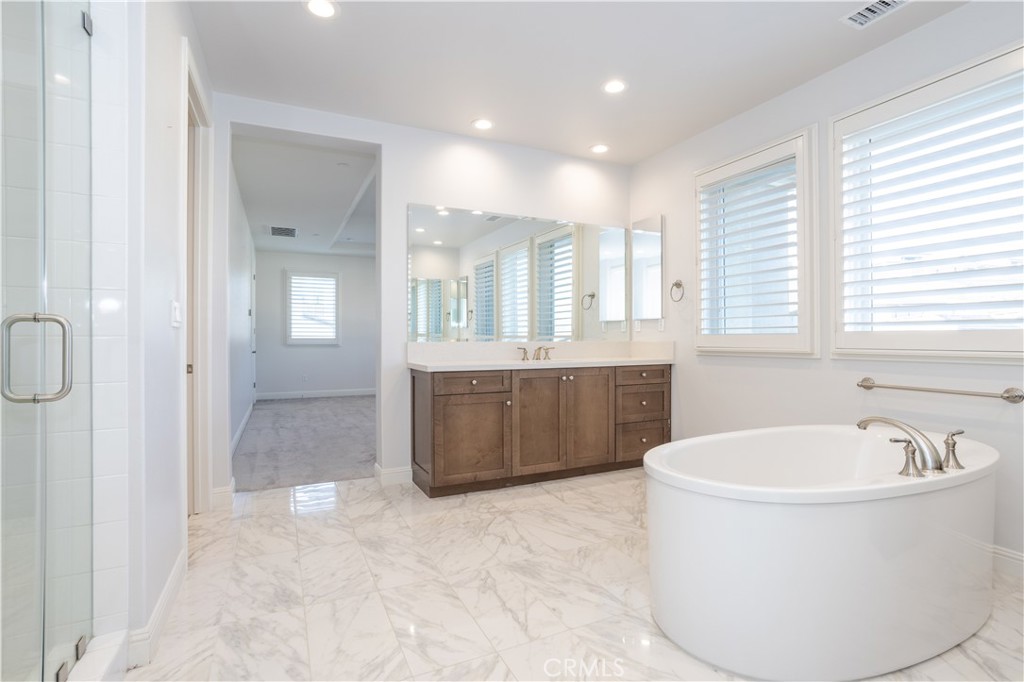 11710 North Manchester Way Porter Ranch, CA 91326 - Photo 25 of 44
